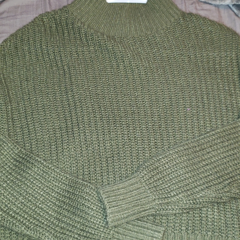 Cropped sweater